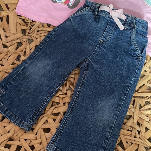 12-18 Month Baby Gap Jeans and 2-Short Sleeve Tee Bundle - Picture 2 of 4